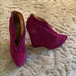 Jeffery Campbell Suede Fuchsia Zoombie Wedges
